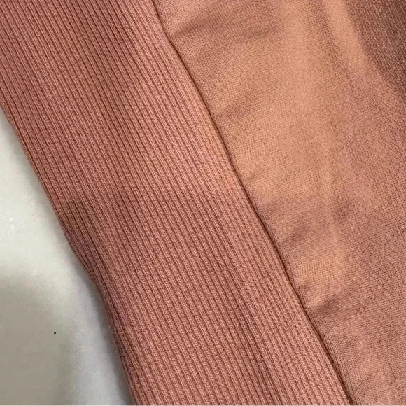 Gymshark Long Sleeve Crop Top Women Small Coral Salmon Pink Workout - Picture 8 of 10